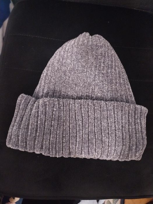 Czapka zimowa szara