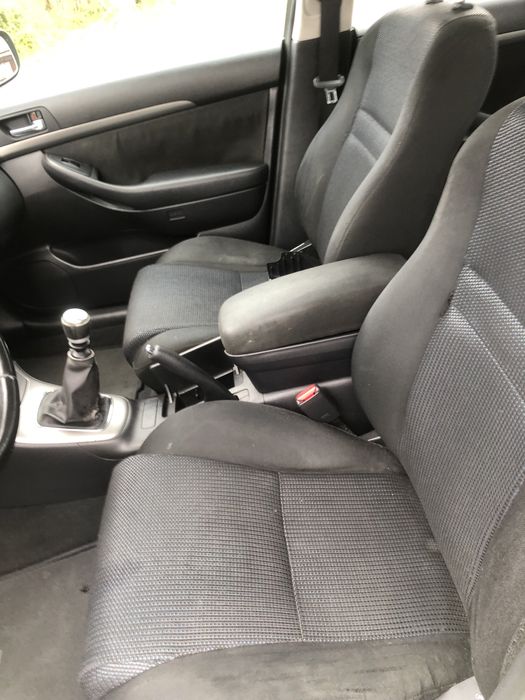 TOYOTA AVENSIS Combi 2.0 D-04D