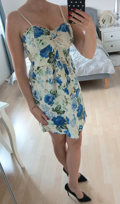 Letnia sukienka w kwiaty roz. XS / S