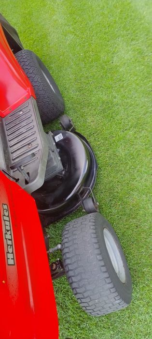 Traktorek kosiarką Hercules Honda V