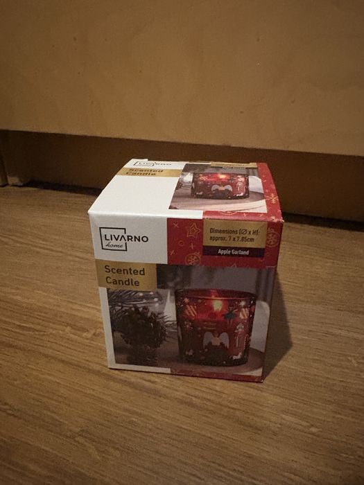 Nowa swieczka livando czerwona świąteczna