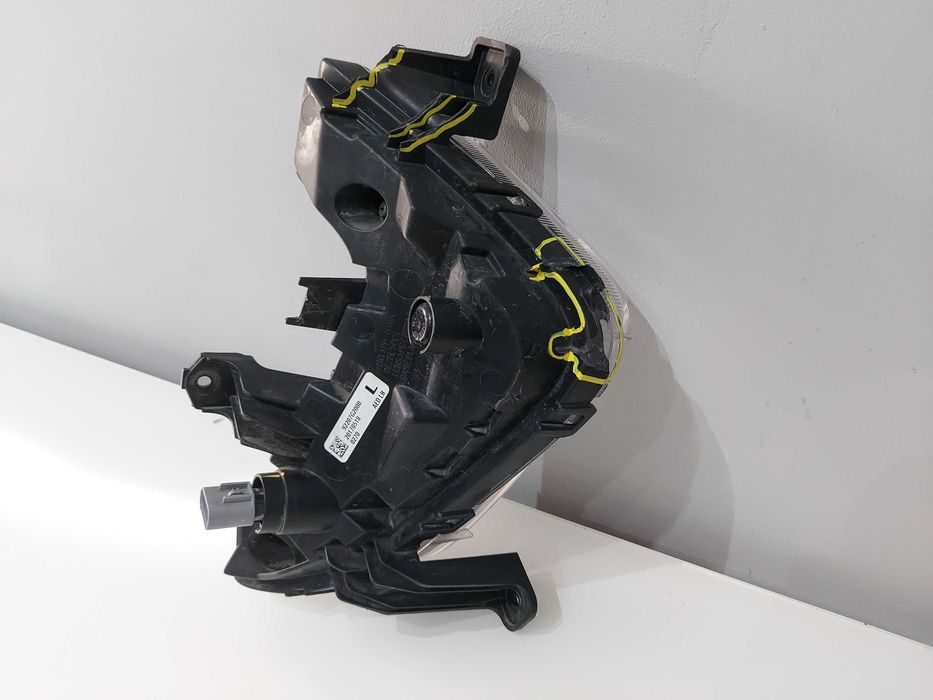 Hyundai Ioniq 16-19 Lampa do jazdy dziennej lewy przód 2PIN LED DRL EU