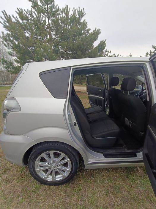 Toyota corolla Verso 2.2 diesel 177Km