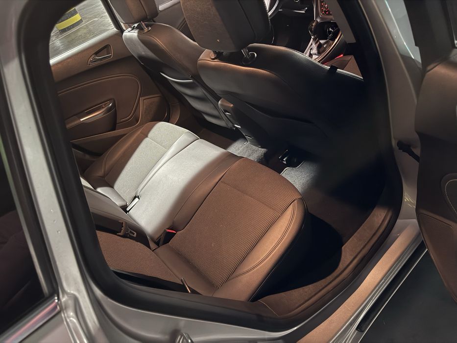 Opel astra рідна фарба