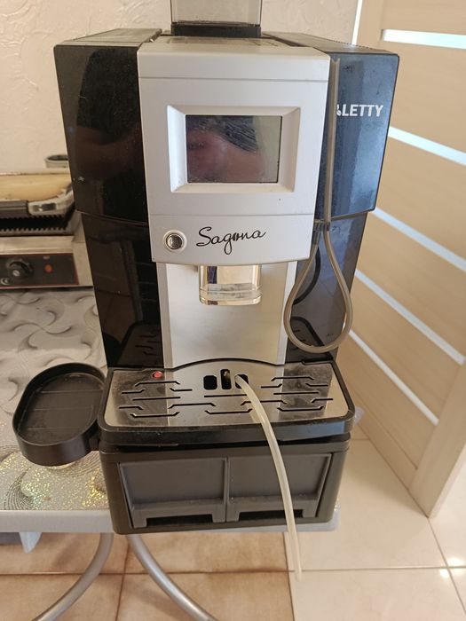 Продам кофе машину Letty Sagona