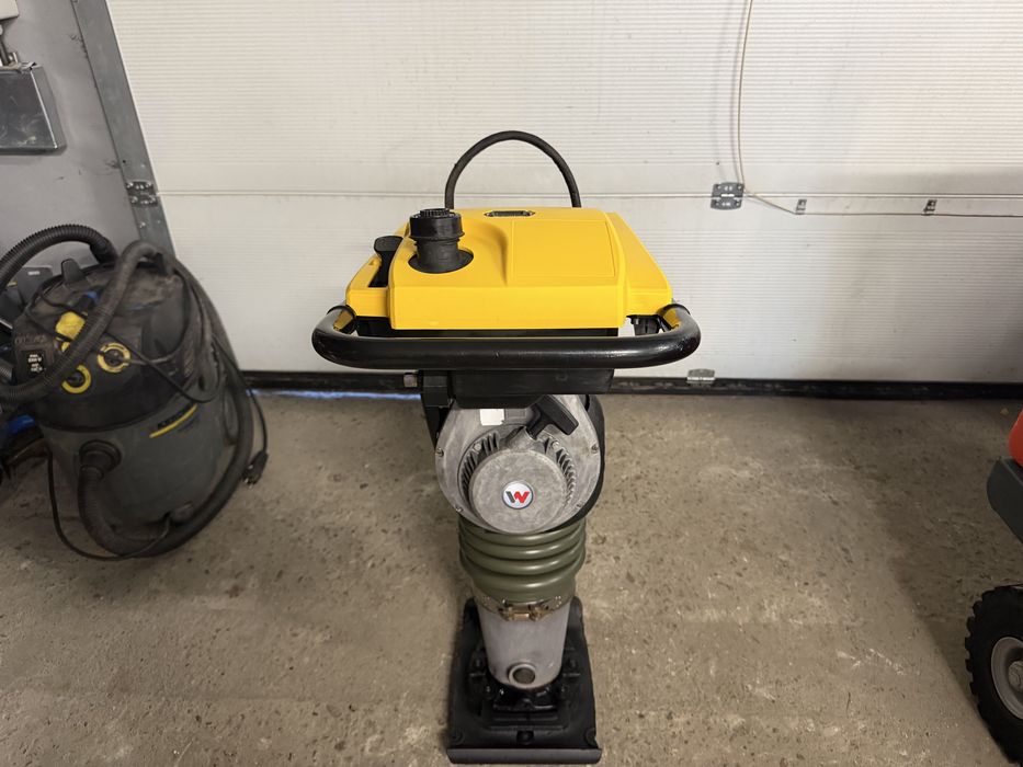 Skoczek stopa wibracyjna ubijak WACKER BS 60-2 (32) rok 19