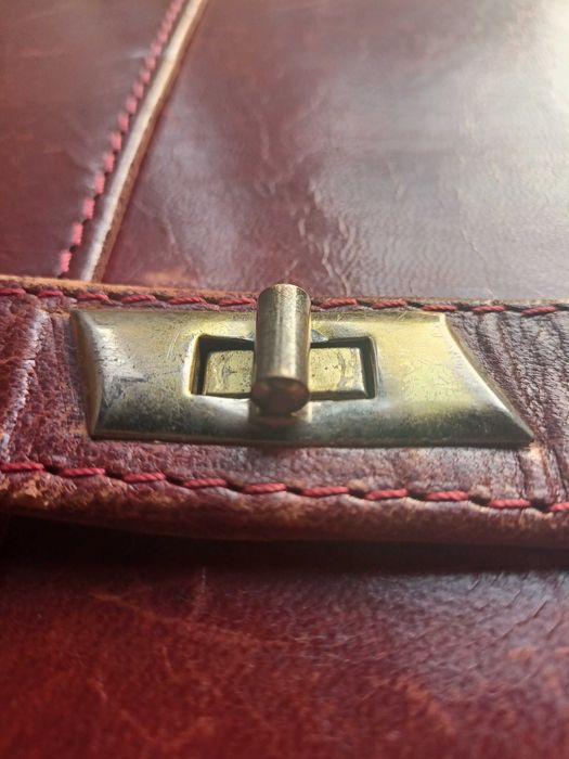 Skórzana aktówka - krótka opowieść o wujku Władku.