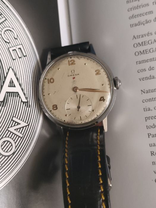 Relógio clássico estrela vermelha