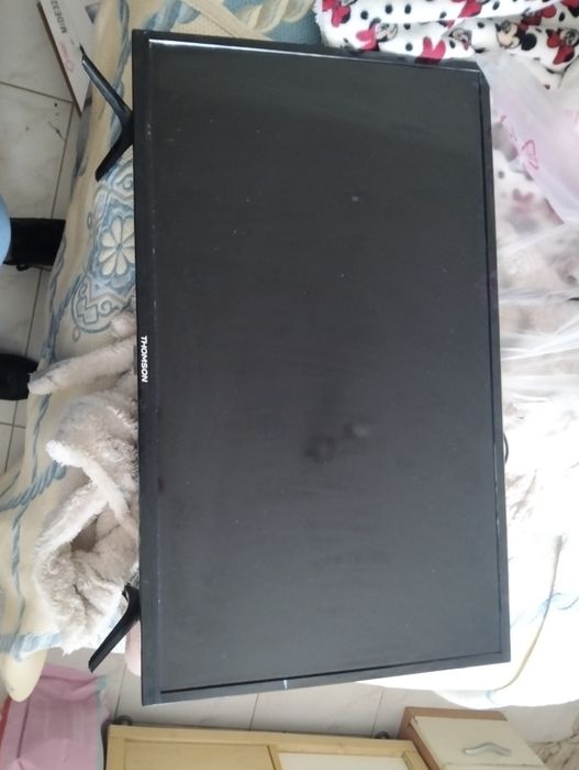 TV Thomson para peças
