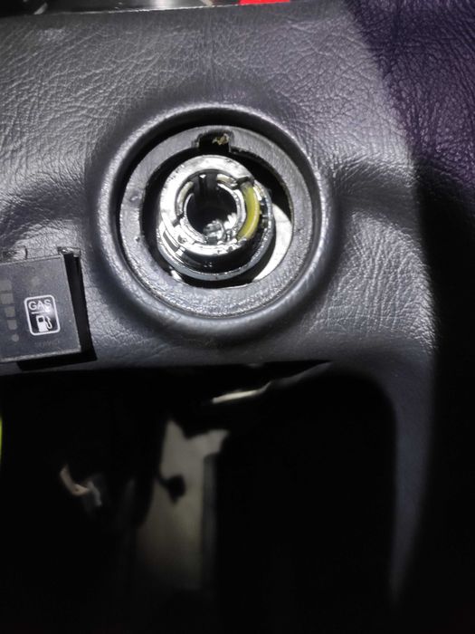 Аварійне відкривання замка дверей авто, ремонт замків, нові ключі чіп