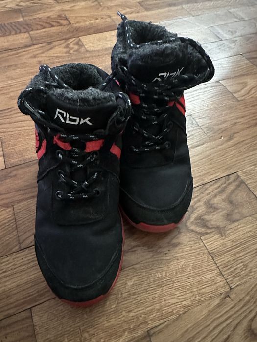 Кросовки зимові підліткові
