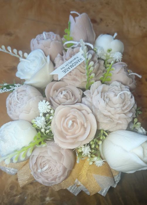 Świece woskowe zapachowe.