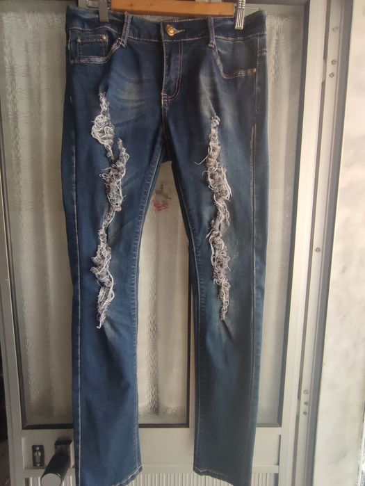 Ripped Jeans, Size M