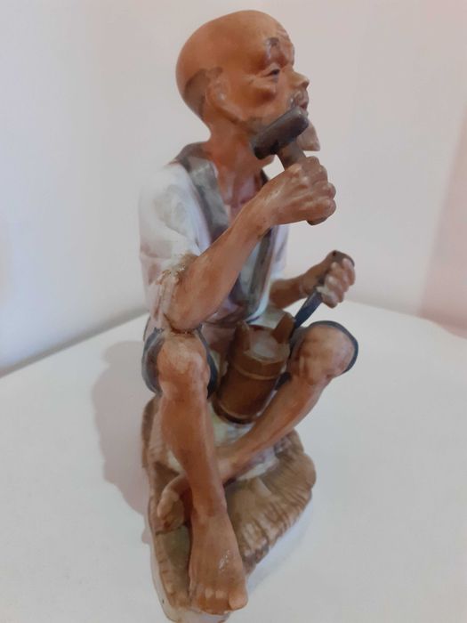 Figuras em porcelana chinesa
