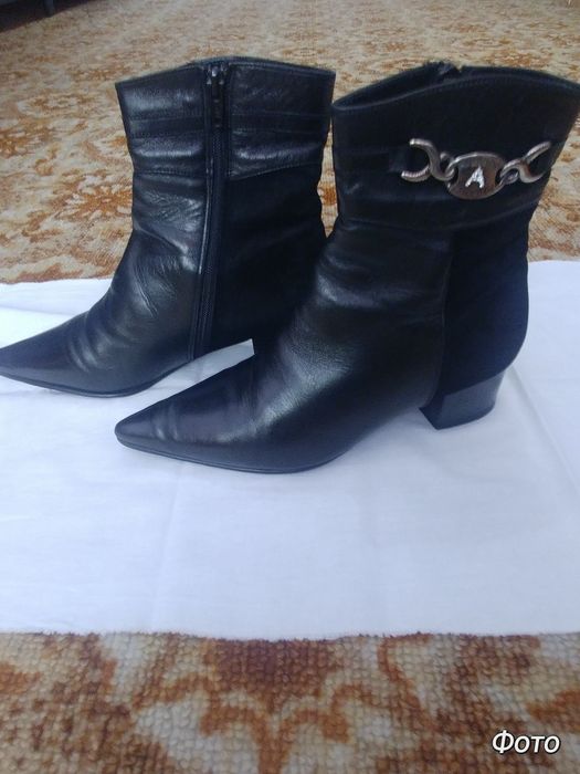 Чобітки. шкіряні