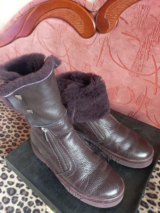 Зимние женские сапоги, ботинки, угги из натуральной кожи