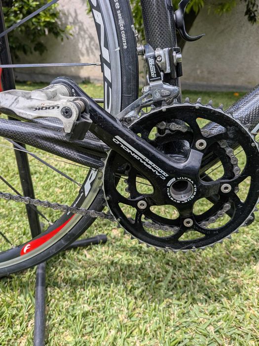 Bicicleta tecnotrat em carbono