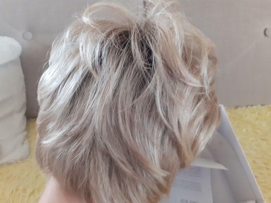 Peruka kolor blond Nowa