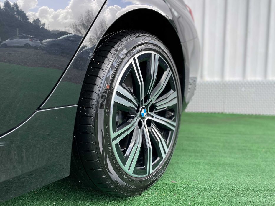 BMW 330 e Híbrido Plug-In Nacional IVA DEDUTIVEL