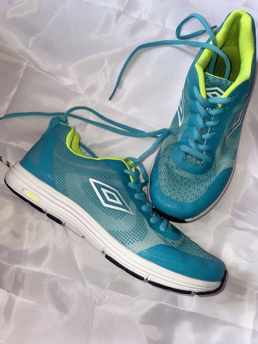 Кроссовки женские Umbro оригинал