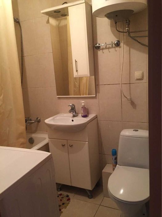 Аренда квартиры посуточно,почасово. Лукьяновка. Госпиталь МВД. Охмад