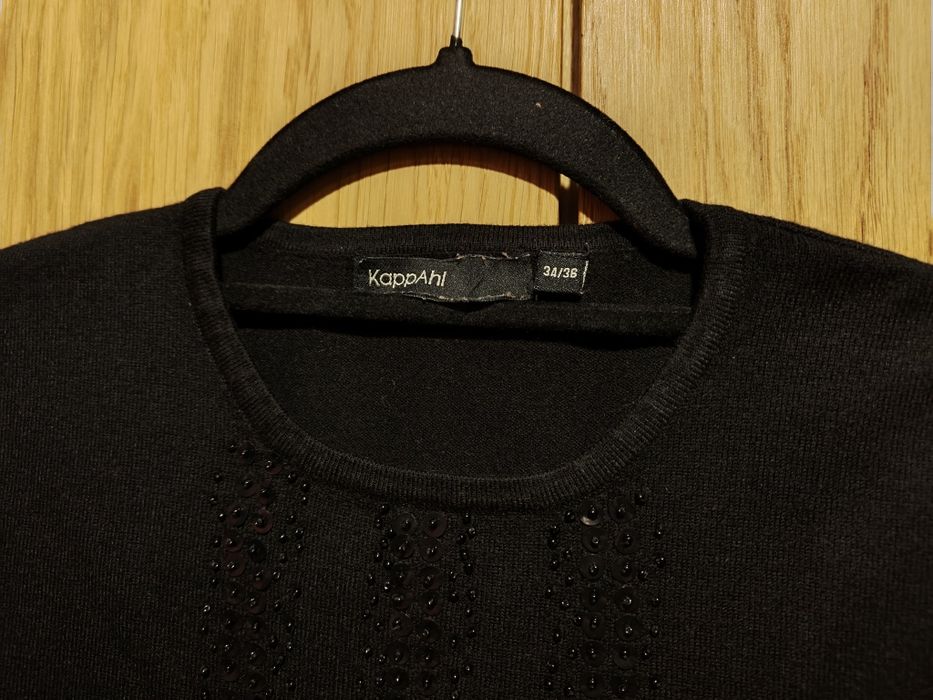 Czarny elegancki TOP z ozdobnymi cekinami S-34/36