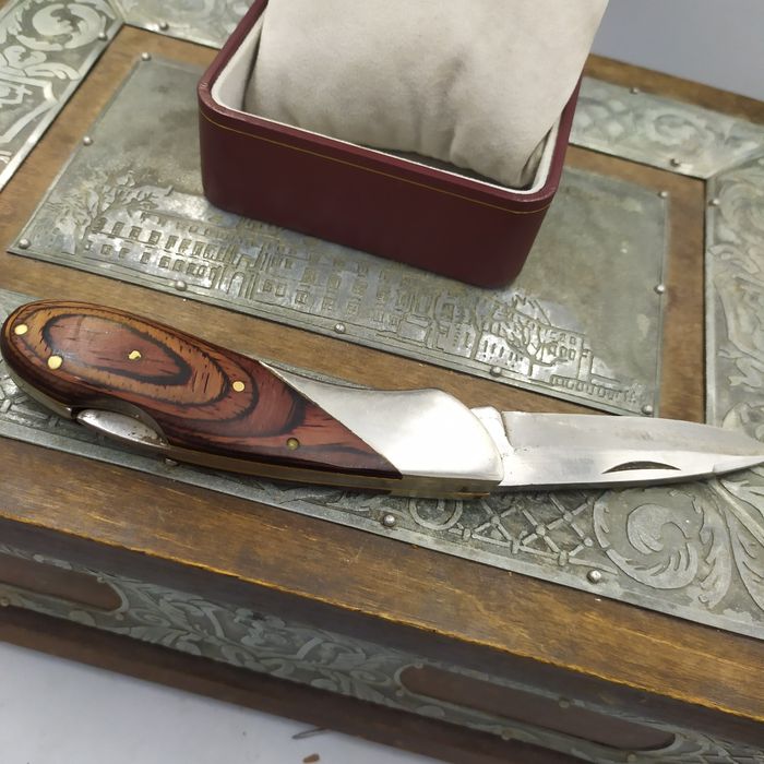 Scyzoryk m.u.t rosterei