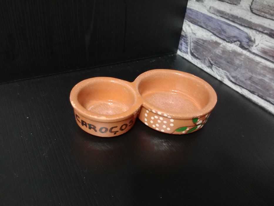 Conjunto Assadeira Barro, verde por fora, quadrada + azeitoneira barro