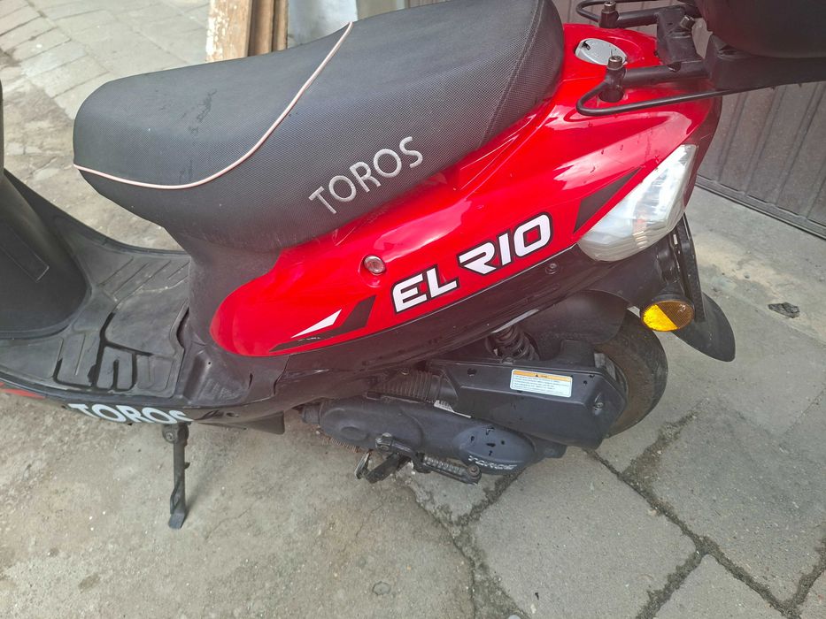 Skuter Toros El Rio