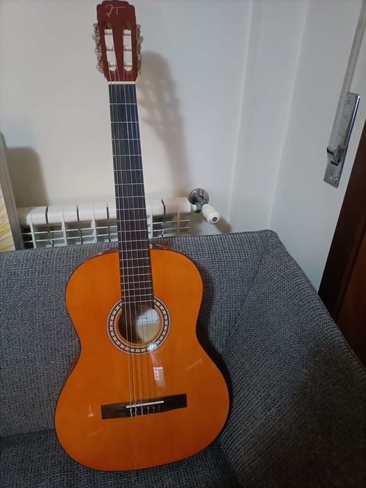 Guitarra Clássica 4/4 OQAN-15 GB