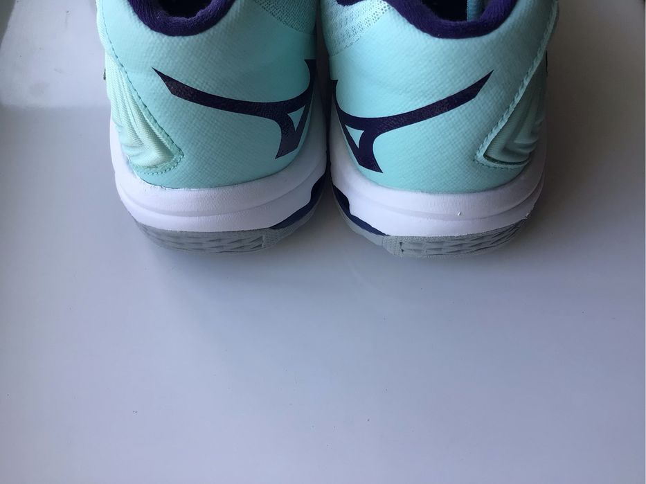 Кроссовки Mizuno Wave Lightning Z5 41 р.