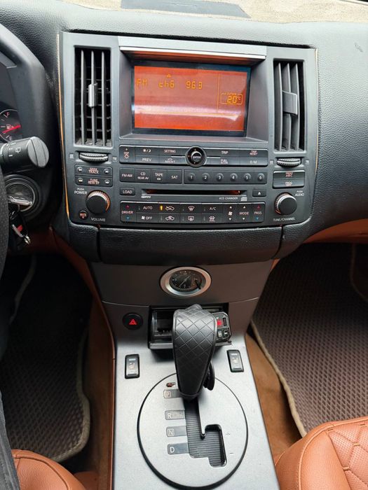 Infinity FX 35 (2005)