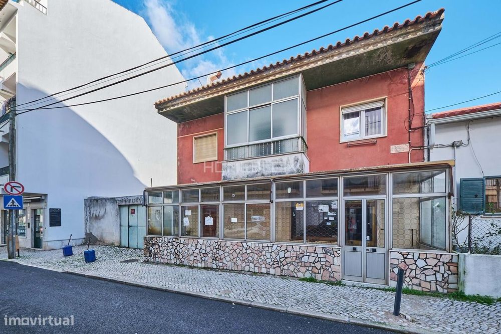 Prédio para remodelação em Casal de Cambra