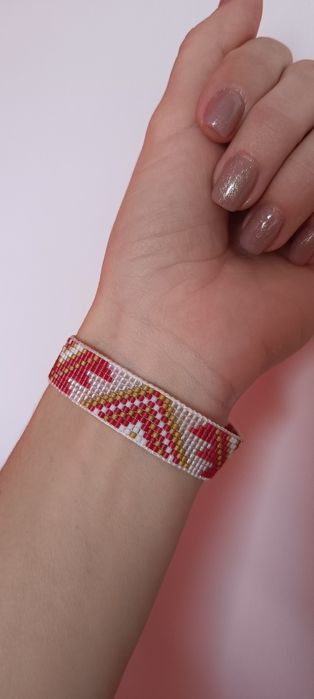 Bransoletka z koralików z indiańskim wzorem