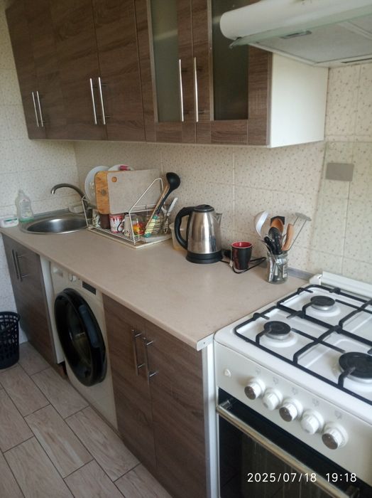 Сдам комнату на  ул. Малиновского (без хозяйки) для 1 девочки