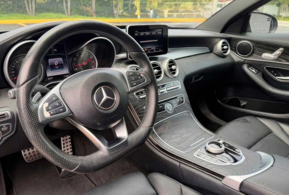 Mercedes-Benz C 300      2017
