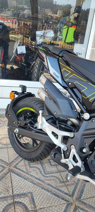 Benelli TNT 125 - SEM JUROS