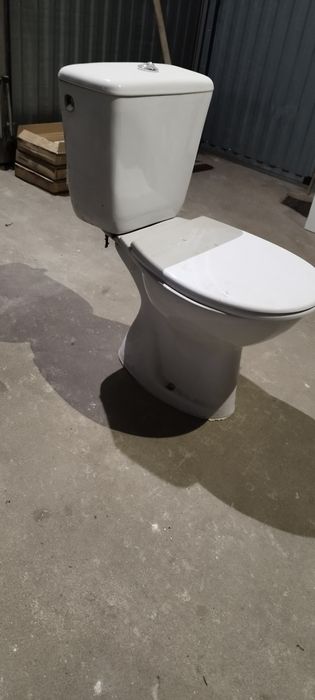 WC z demontażu. Stan dobry.