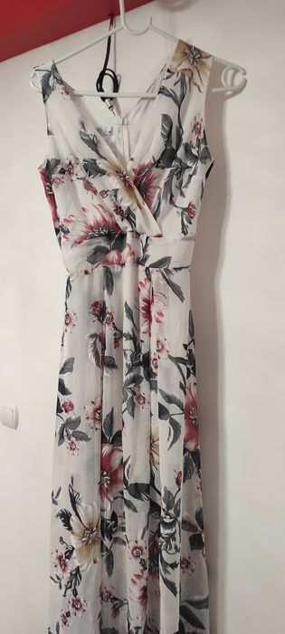Sukienka długa w kwiaty 38