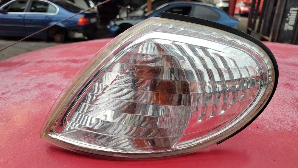 Farolins para Nissan Almera
