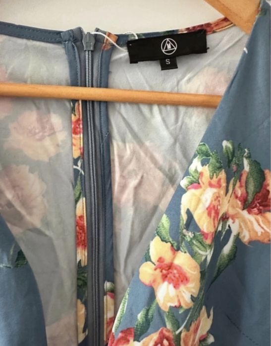 Sukienka w kwiaty S Missguided