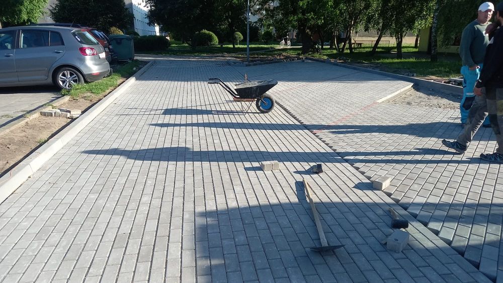 Usługi Minikoparką-Transport-Polbruk