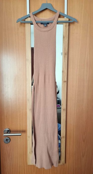 Vestido justo midi salmão Primark, tamanho 2XS - nunca usado
