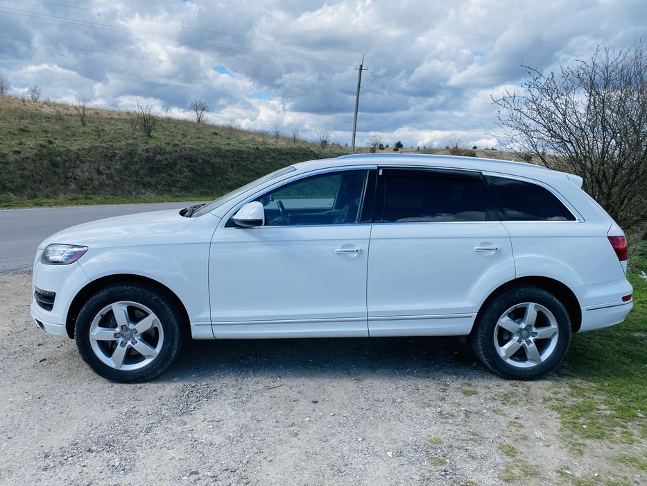 Audi q7 2015 рік
