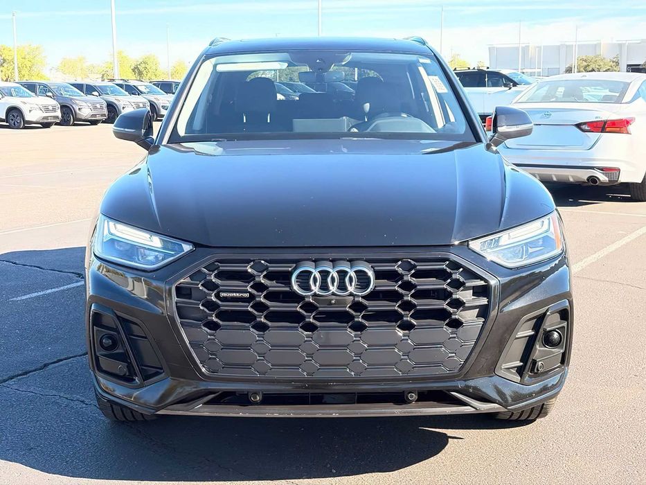 Audi Q5      2021