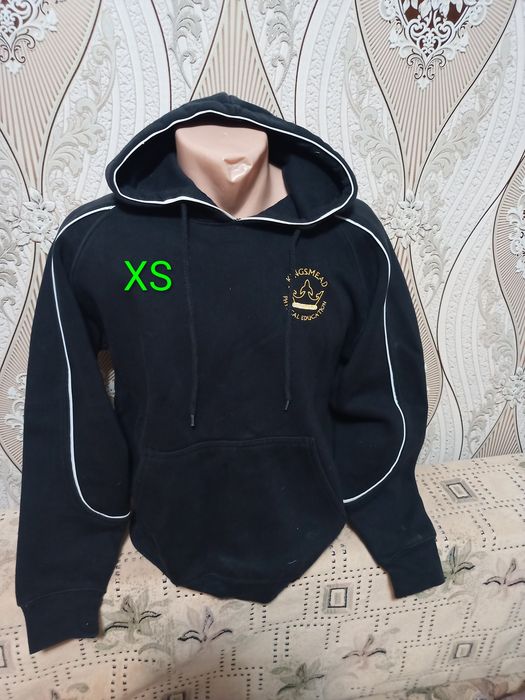 Теплые худи, толстовки размерS,XS по  135 грн