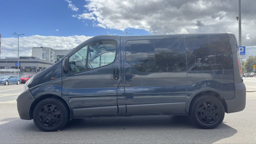 Renault Trafic 2003 rok 2,5 dci