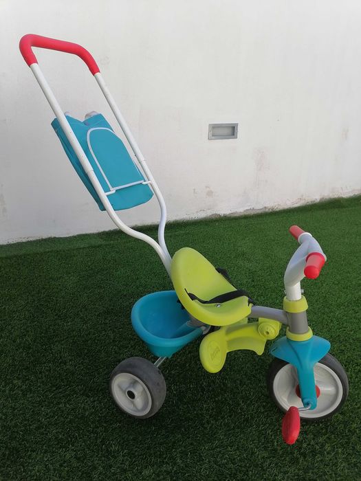 Triciclo para criança