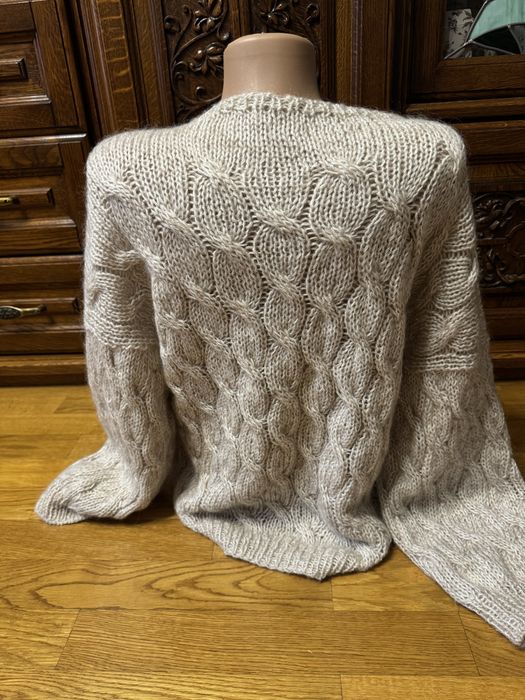 Светр розмір M-L