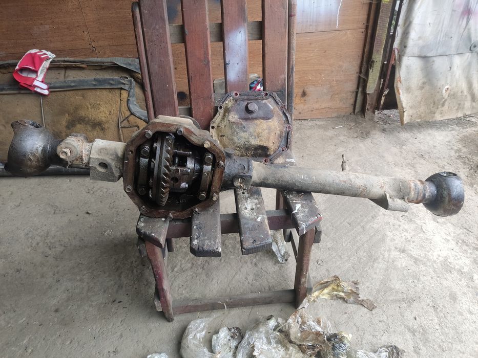 Most przedni Daihatsu Rocky 2.8TD resorak